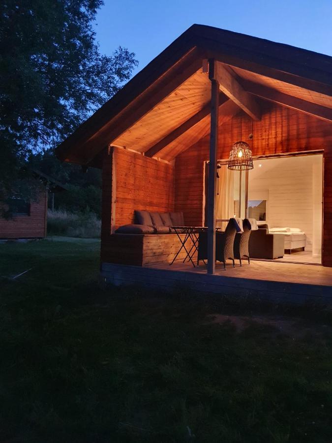 Skogsbaeckens Stugby Ab Villa Tomelilla Exterior foto