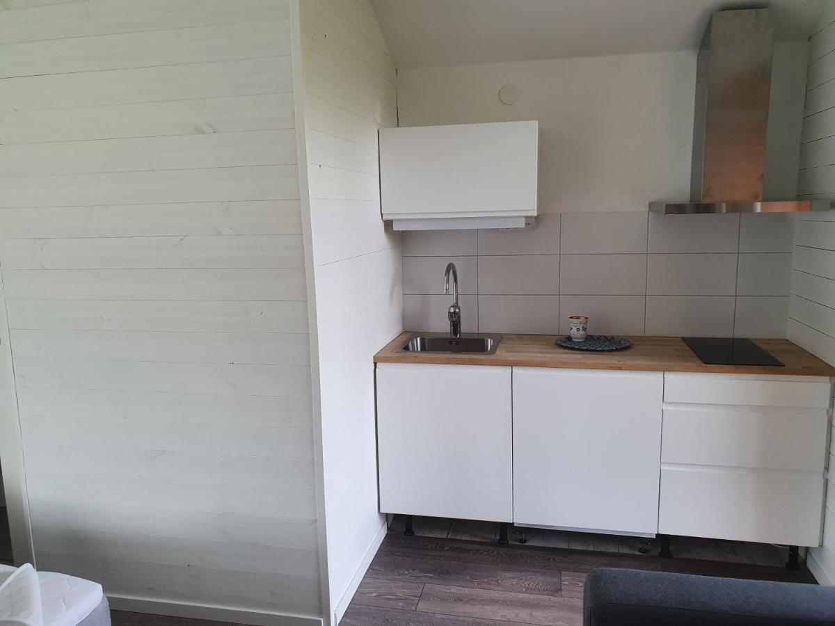 Skogsbaeckens Stugby Ab Villa Tomelilla Exterior foto