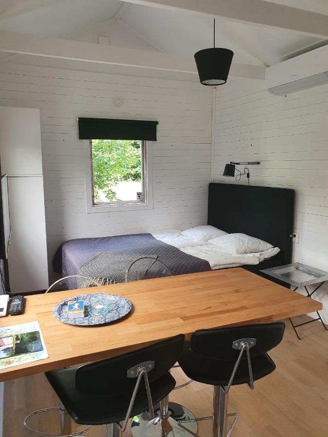 Skogsbaeckens Stugby Ab Villa Tomelilla Exterior foto